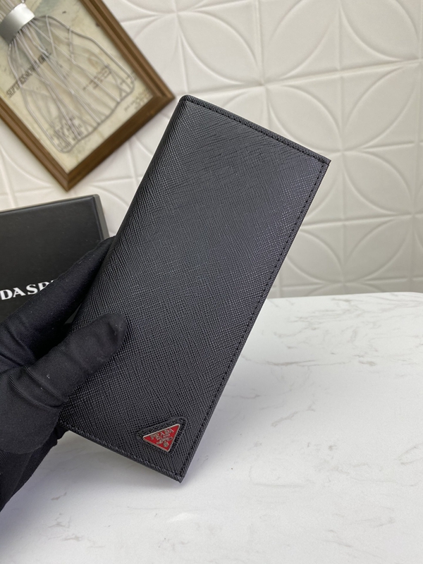 プラダ財布コピー全体デザイン